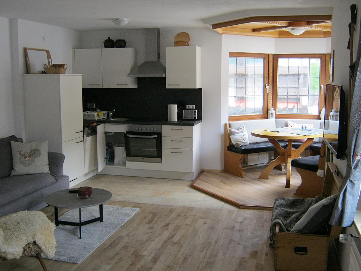 Appartement Mitte Reit im Winkl Bagian luar foto